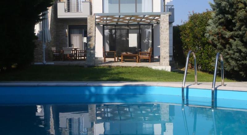 Sanny Sani Luxury Villas Hanioti Exterior photo